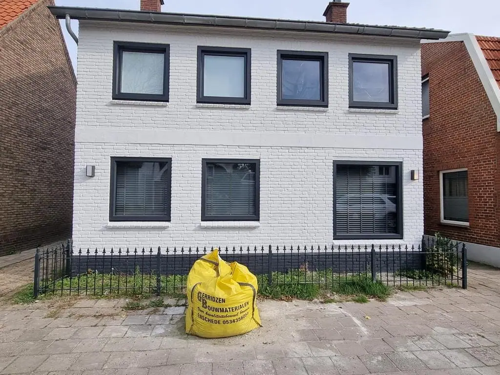 Woning met nieuwe kozijnen tijdens de oplevering